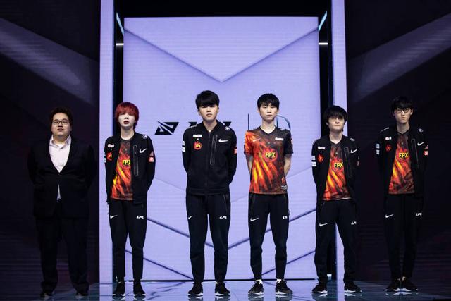  rng和t1交手记录 