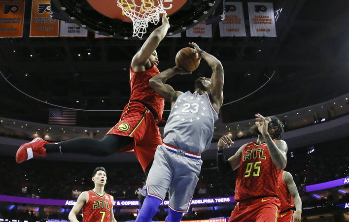 包含Rookie爆冷击败老鹰，精彩发挥引爆全场！的词条