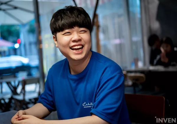 九游娱乐-JackeyLove迎来七赛季高光表现，SKT球迷沸腾！的简单介绍